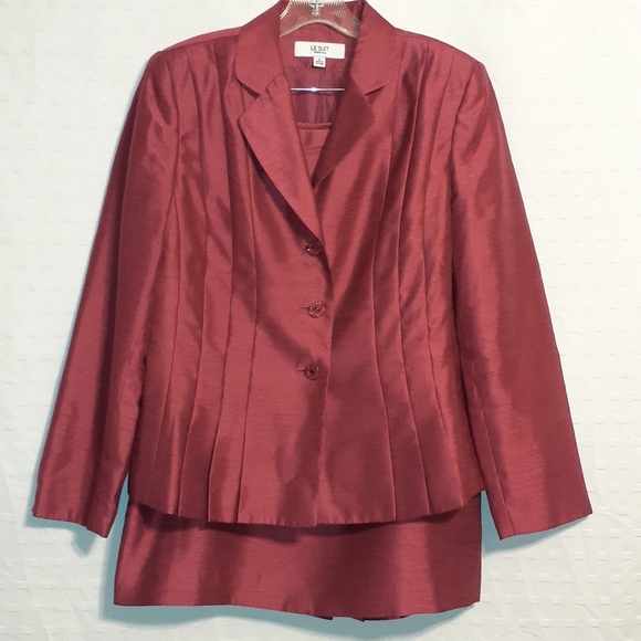 Le Suit Dresses & Skirts - LE SUIT REDDISH 2 PIECE WOMEN'S SKIRT SET BUSINESS/DINNER/CHURCH SIZE 14